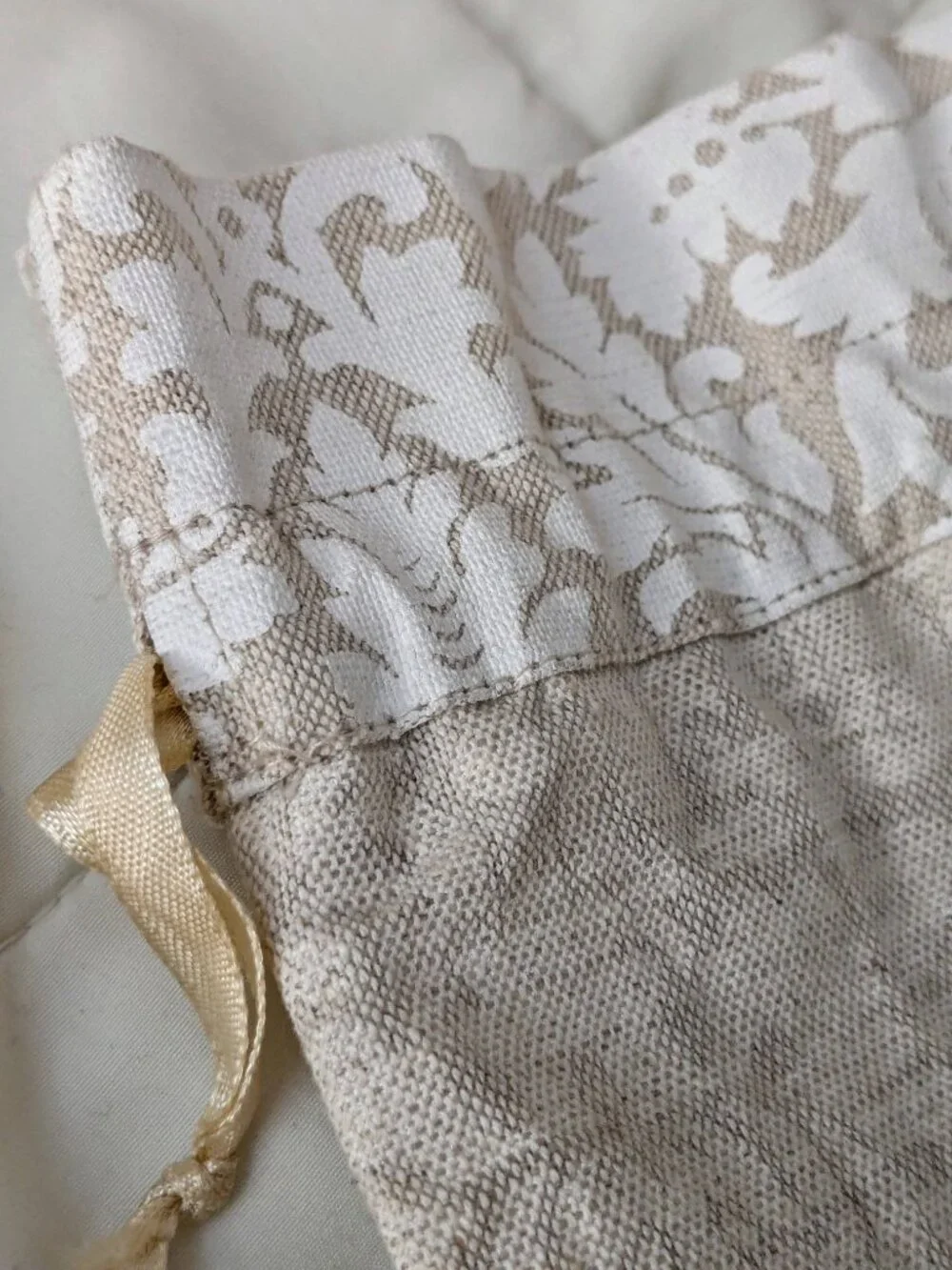 Soft Surroundings Cream Cotton Linen Drawstring Jewelry Dust Bag for Gift Giving
